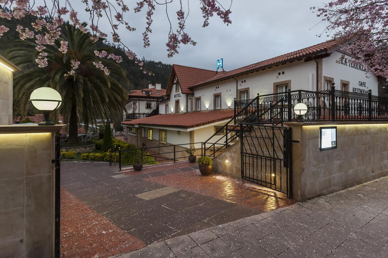 Hotel La Terraza De Puente Viesgo Extérieur photo